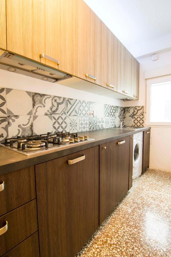 P&P Apartaments Arapiles Malaga Luaran gambar