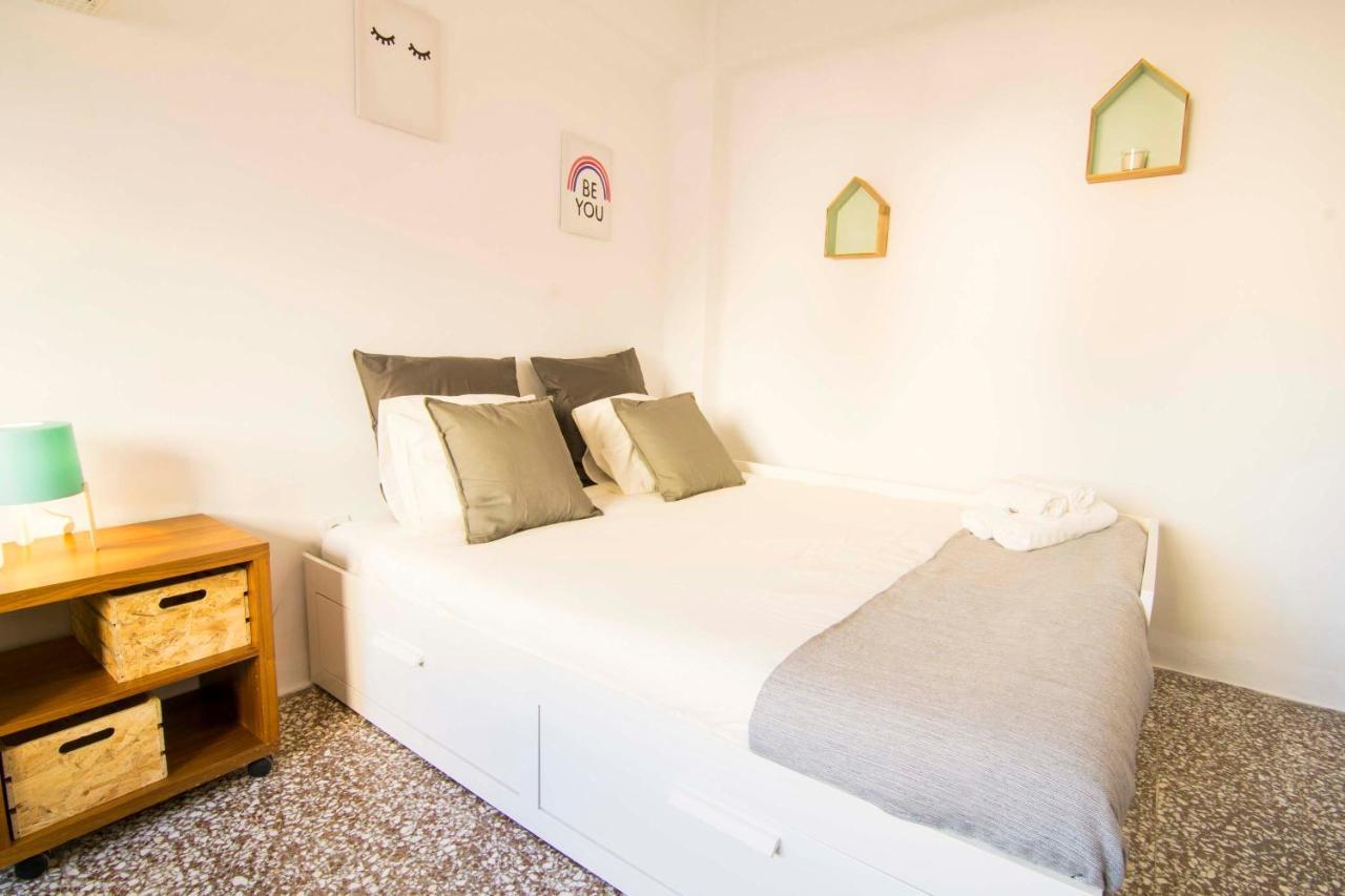 P&P Apartaments Arapiles Malaga Luaran gambar