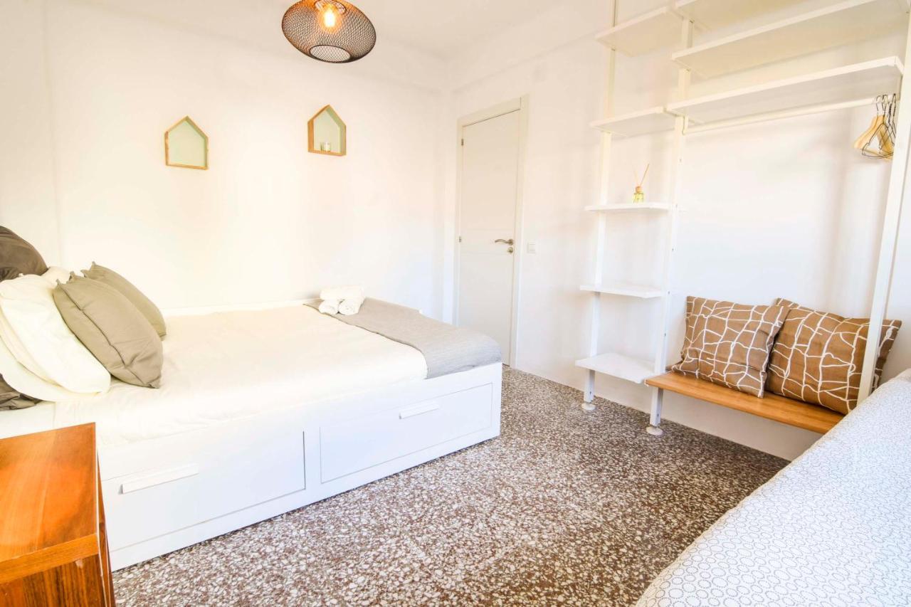 P&P Apartaments Arapiles Malaga Luaran gambar